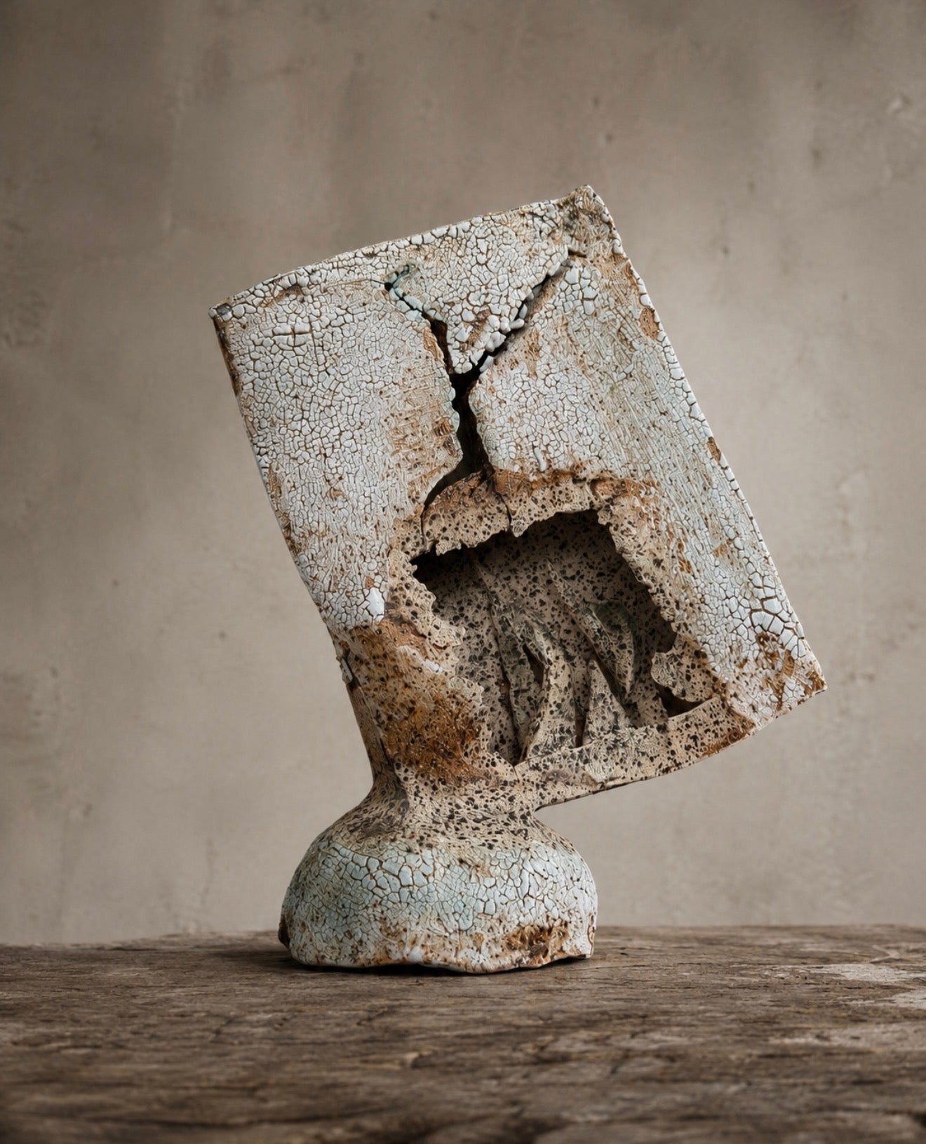 VESTIGE - 2026